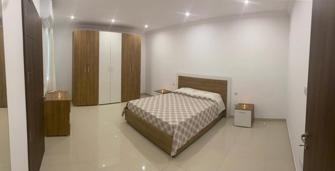 New 3 Bedroom Apartment Close To Airport Zurrieq Exterior photo